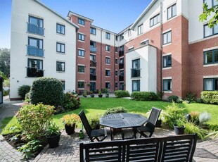 2 bedroom retirement property for sale in Osbourne Lodge, Bournemouth, BH2