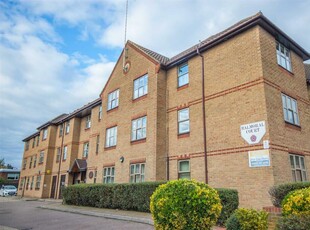 2 bedroom retirement property for sale in Springfield Road, Chelmsford, CM2