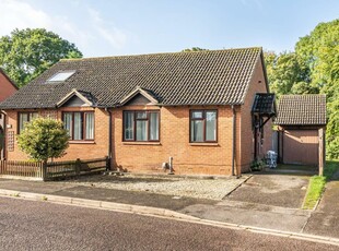 2 bedroom semi-detached bungalow for sale in Botley, Oxford, OX2