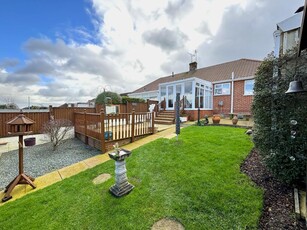 2 bedroom semi-detached bungalow for sale in Severn Way, West End, Southampton, SO30