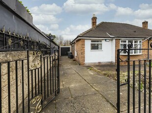 2 bedroom semi-detached bungalow for sale in Warrenside, Deighton, Huddersfield, HD2