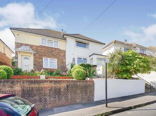 2 bedroom semi-detached house for sale in Cowfold Road, Brighton, BN2