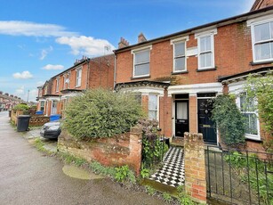 2 bedroom semi-detached house for sale in Foxhall Road, Ipswich, IP3
