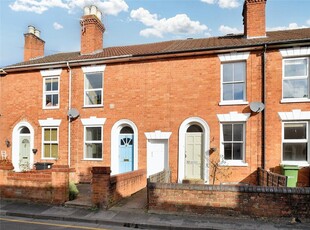 2 bedroom terraced house for rent in Chestnut Street, Worcester, WR1