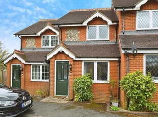 2 bedroom terraced house for sale in Beaconsfield Way, Earley, READING, RG6