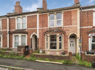 2 bedroom terraced house for sale in Bruce Avenue, Bristol, BS5
