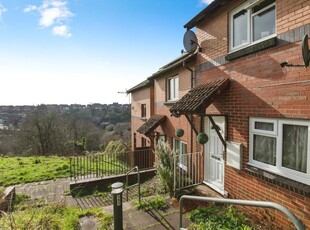 2 bedroom terraced house for sale in Farm Hill, Exeter, Devon, EX4