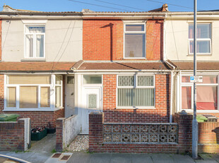 2 bedroom terraced house for sale in Fawcett Road, Southsea, PO4