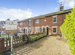 2 bedroom terraced house for sale in Hill Lane, Upper Shirley, Southampton, Hampshire, SO15