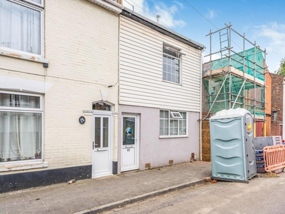 2 bedroom terraced house for sale in London Avenue, Portsmouth, PO2