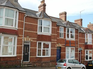 2 bedroom terraced house for sale in Salisbury Road, Exeter, EX4