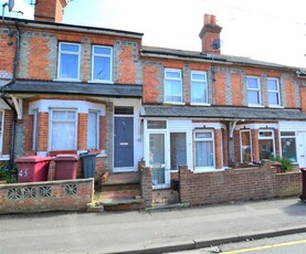 2 bedroom terraced house for sale in Westfield Road Caversham, Reading, RG4