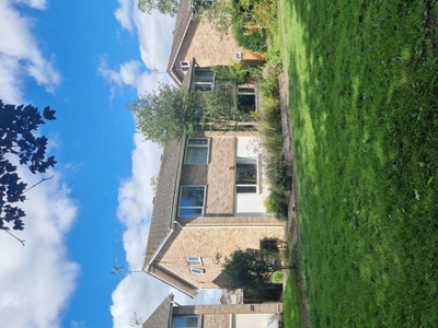 3 Bed House For Sale in Farmers Close, Witney, OX28 - 5151606
