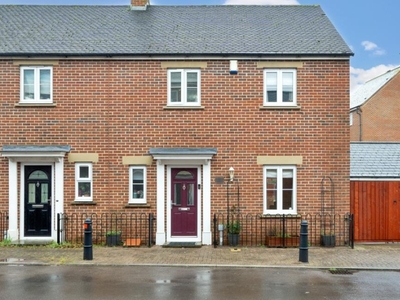 3 Bed House For Sale in Swindon, Wiltshire, SN25 - 5323406