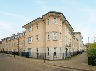 3 bedroom apartment for sale in St. Matthews Gardens, Cambridge, CB1 2PT, CB1