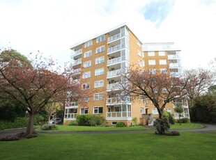 3 bedroom apartment for sale in West Cliff Road, WEST CLIFF, Bournemouth, Dorset, BH4