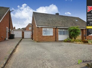 3 bedroom bungalow for sale in Dillotford Avenue, Cheylesmore, Coventry, CV3