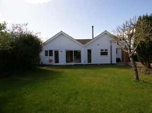 3 bedroom bungalow for sale in Highfield Road, Corfe Mullen, Wimborne, Dorset, BH21