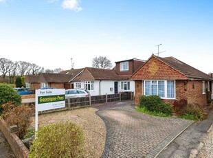 3 bedroom bungalow for sale in Queenhythe Road, Jacob's Well, Guildford, Surrey, GU4