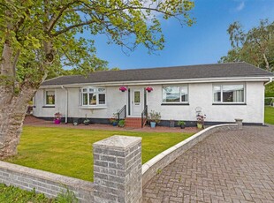 3 bedroom bungalow for sale in Whitehill Farm Road, Stepps, Glasgow, G33