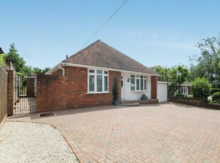 3 bedroom detached bungalow for sale in Chute Way, High Salvington, Worthing BN13 3EA, BN13