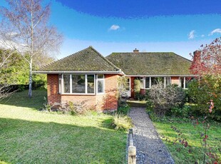 3 bedroom detached bungalow for sale in Knowle Close, Caversham Heights, Reading, RG4