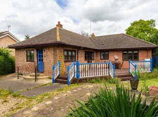 3 bedroom detached bungalow for sale in London Road, Fletton, Peterborough, PE2