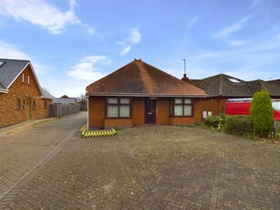 3 bedroom detached bungalow for sale in Naas Lane, Quedgeley, Gloucester, GL2