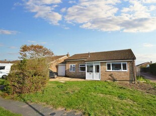 3 bedroom detached bungalow for sale in Seven Sisters Road, Eastbourne, BN22