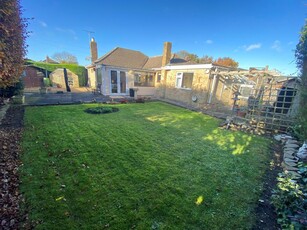 3 bedroom detached bungalow for sale in Wright Avenue, Peterborough, PE2