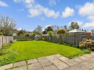 3 bedroom detached house for sale in Belmont Close, Maidstone, Kent, ME16