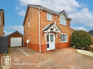 3 bedroom detached house for sale in Cherry Blossom Close, Ipswich, Suffolk, IP8