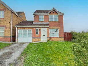 3 bedroom detached house for sale in Churn Drive, Buttershaw, Bradford, BD6