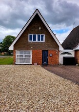 3 bedroom detached house for sale in Fairlawn, Swindon, Wiltshire, SN3