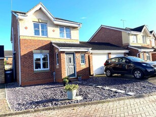 3 bedroom detached house for sale in Farthing Drive, Kingswood, Hull, HU7 3LD, HU7