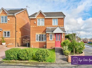 3 bedroom detached house for sale in Festival Close, Etruria, Stoke-On-Trent, ST6