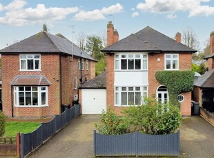 3 bedroom detached house for sale in Grasmere Road, Beeston, NG9