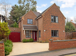 3 bedroom detached house for sale in Grosvenor Road, St. Albans, AL1