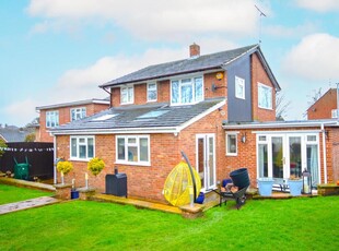 3 bedroom detached house for sale in Keats Road, Woodley, Reading, RG5