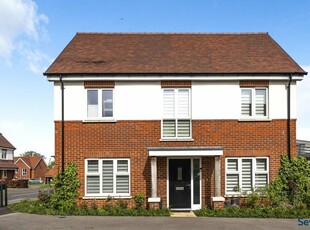 3 bedroom detached house for sale in Keens Lane, Guildford, Surrey, GU3