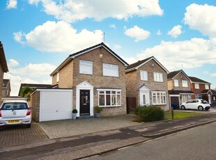 3 bedroom detached house for sale in Maplewood Avenue, Anlaby, East Riding of Yorkshire, HU5