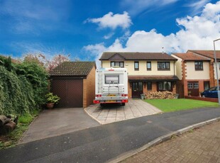 3 bedroom detached house for sale in Melingriffith Drive, Whitchurch, Cardiff, CF14