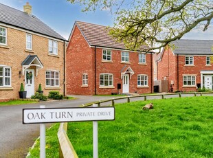 3 bedroom detached house for sale in Oak Turn, Whittington, Worcester, Worcestershire, WR5