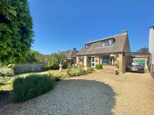 3 bedroom detached house for sale in Oundle Road, Chesterton, Peterborough, Cambridgeshire, PE7