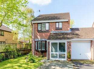 3 bedroom detached house for sale in Remenham Drive, Bristol BS9