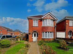 3 bedroom detached house for sale in Spring Road, Southampton, SO19
