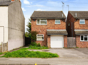 3 bedroom detached house for sale in Swindon Road, Cheltenham, Gloucestershire, GL51