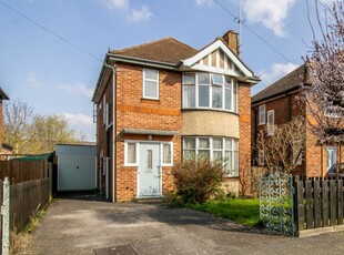 3 bedroom detached house for sale in Thornton Road, Girton, Cambridge, CB3