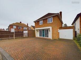 3 bedroom detached house for sale in Thorpe Park Road, Peterborough, PE3