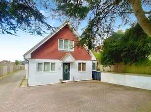 3 bedroom detached house for sale in Uplands Avenue, High Salvington, Worthing BN13 3AA, BN13